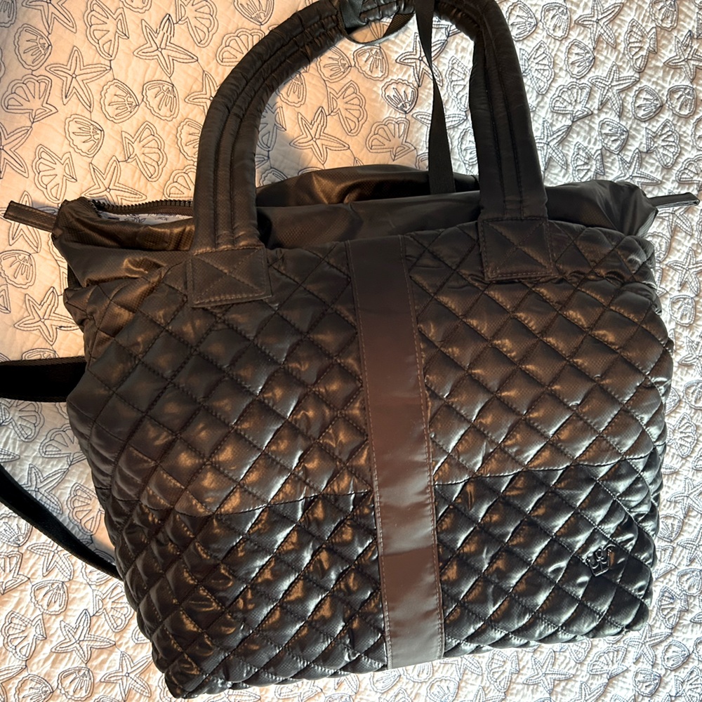 Oliver Thomas Kitchen Sink Tote, Two Toned Black and Gray, NWT, quilted tote